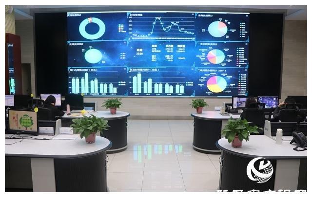 駐馬店市副市長孫繼偉現場接聽“12345”政務服務熱線，搭建政民互動橋梁